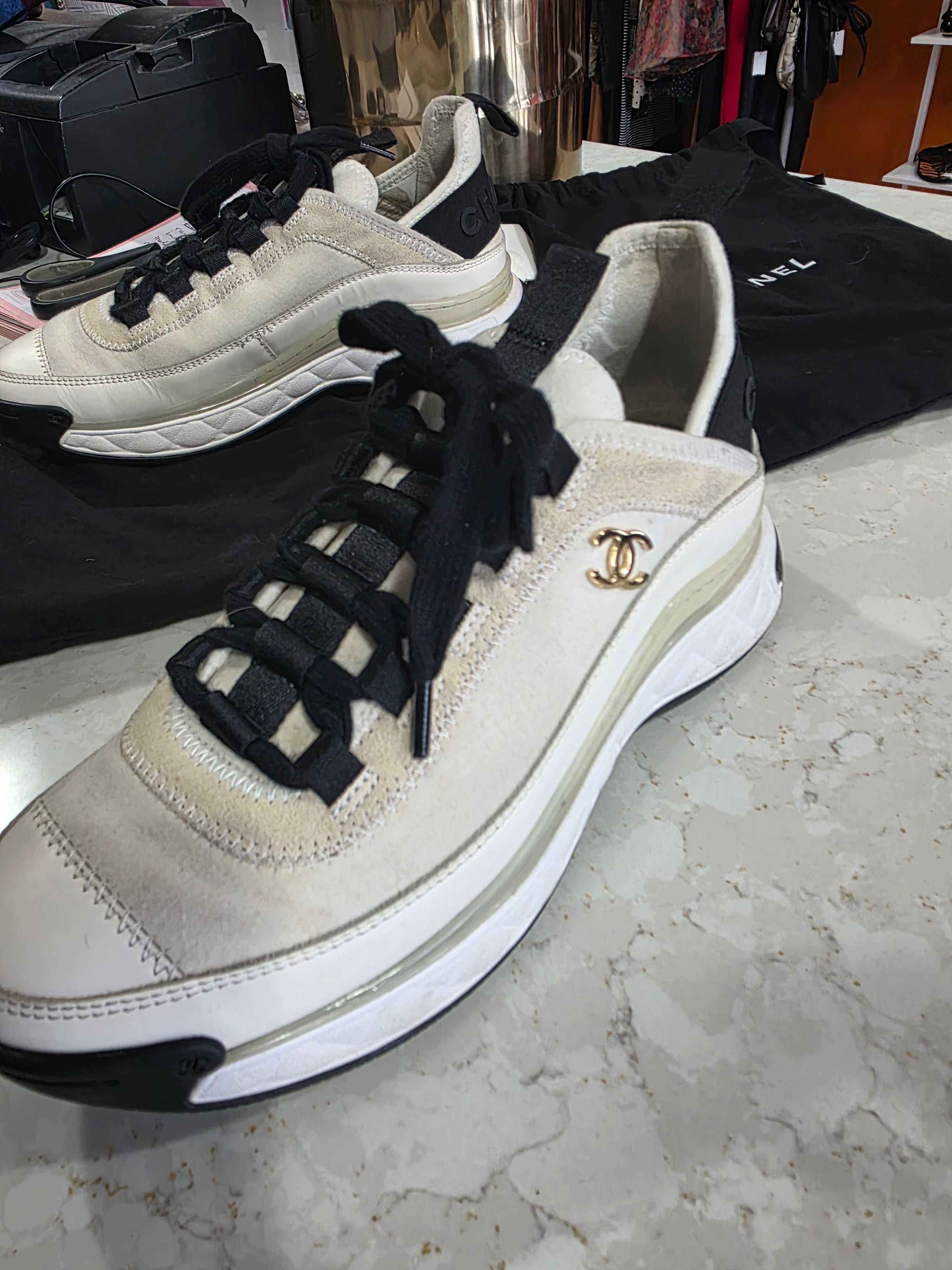 IVORY/BLACK CHANEL women's shoes, 36