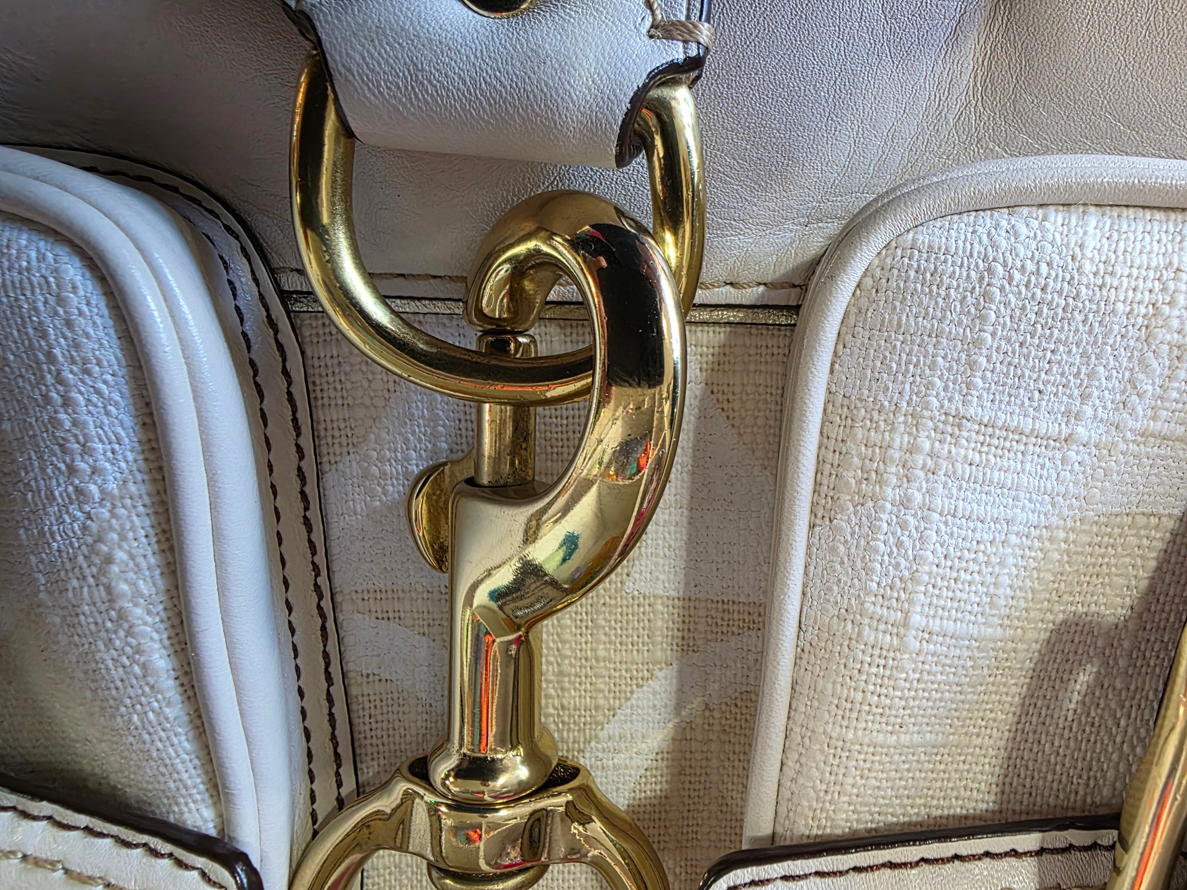 CREAM COACH VINTAGE 2000s legacy shoulder bag, mint