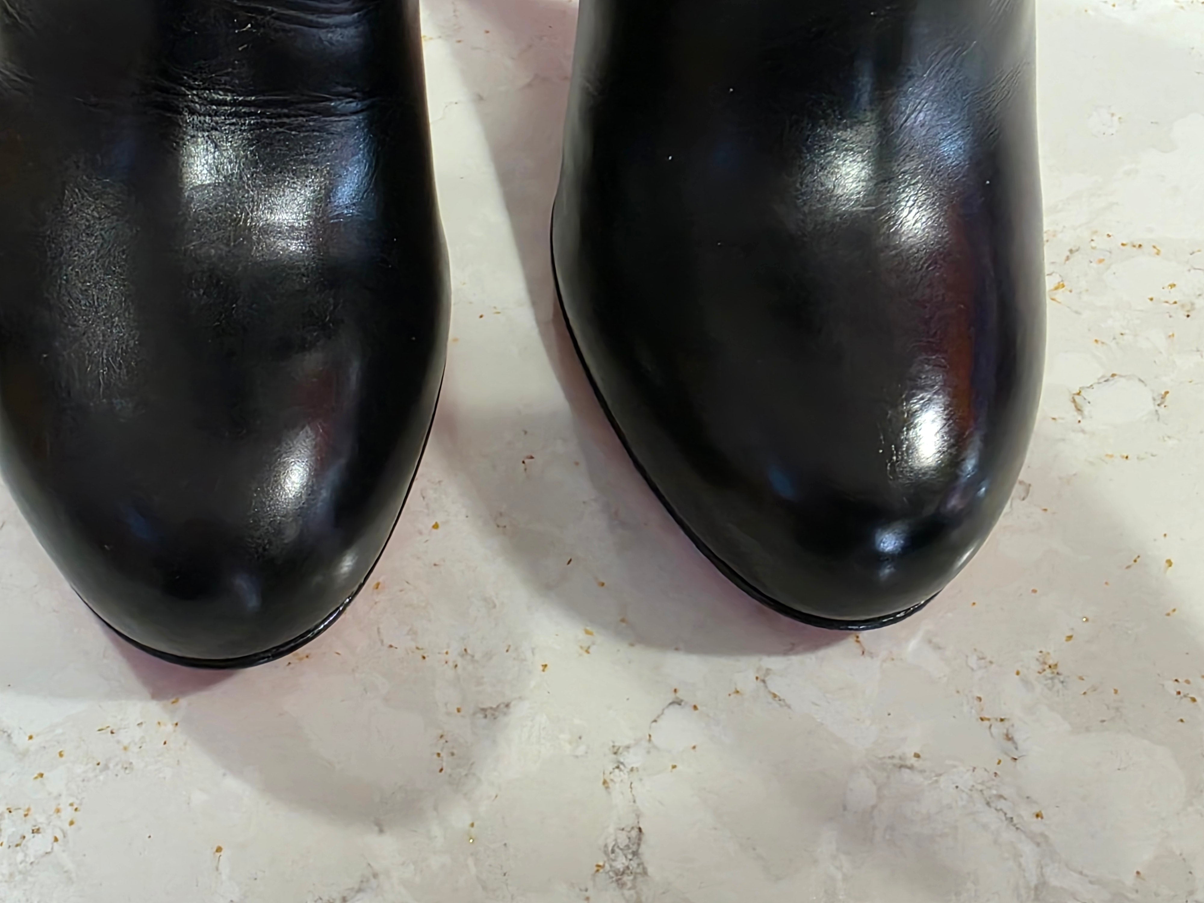 CHRISTIAN LOUBOUTIN FIFI BOTTA KNEE-HIGH boots