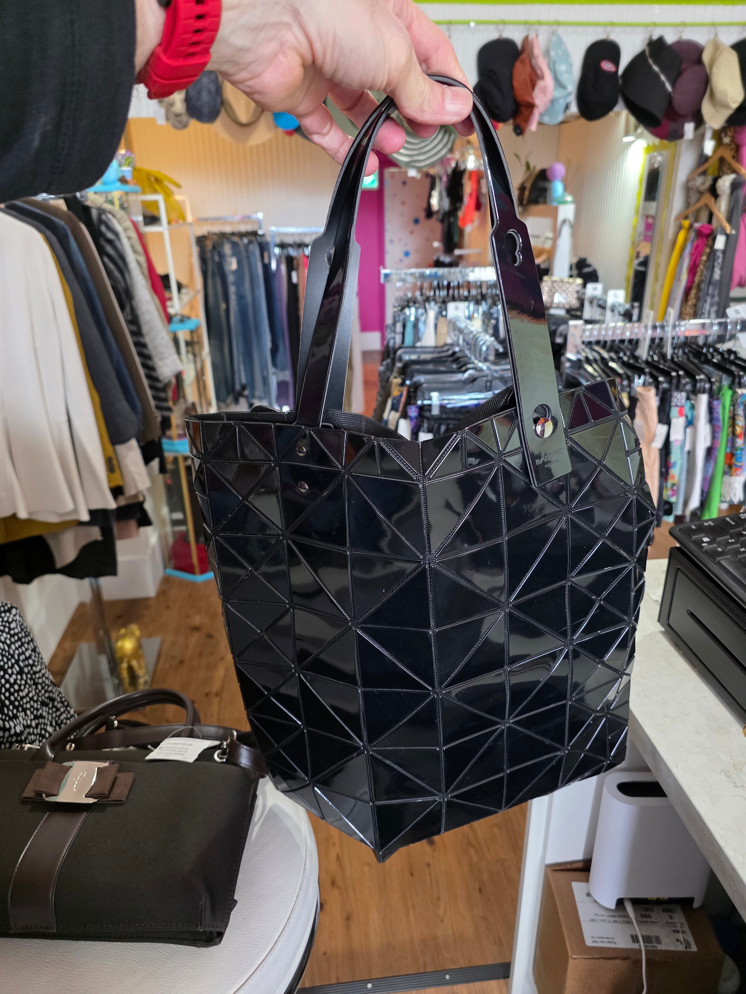 ISSEY MIYAKI GLOSSY  GEOMETRY TOTE