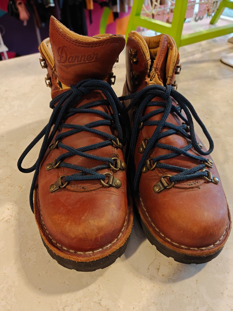 DANNER MOUNTAIN PASS CEDAR Boots