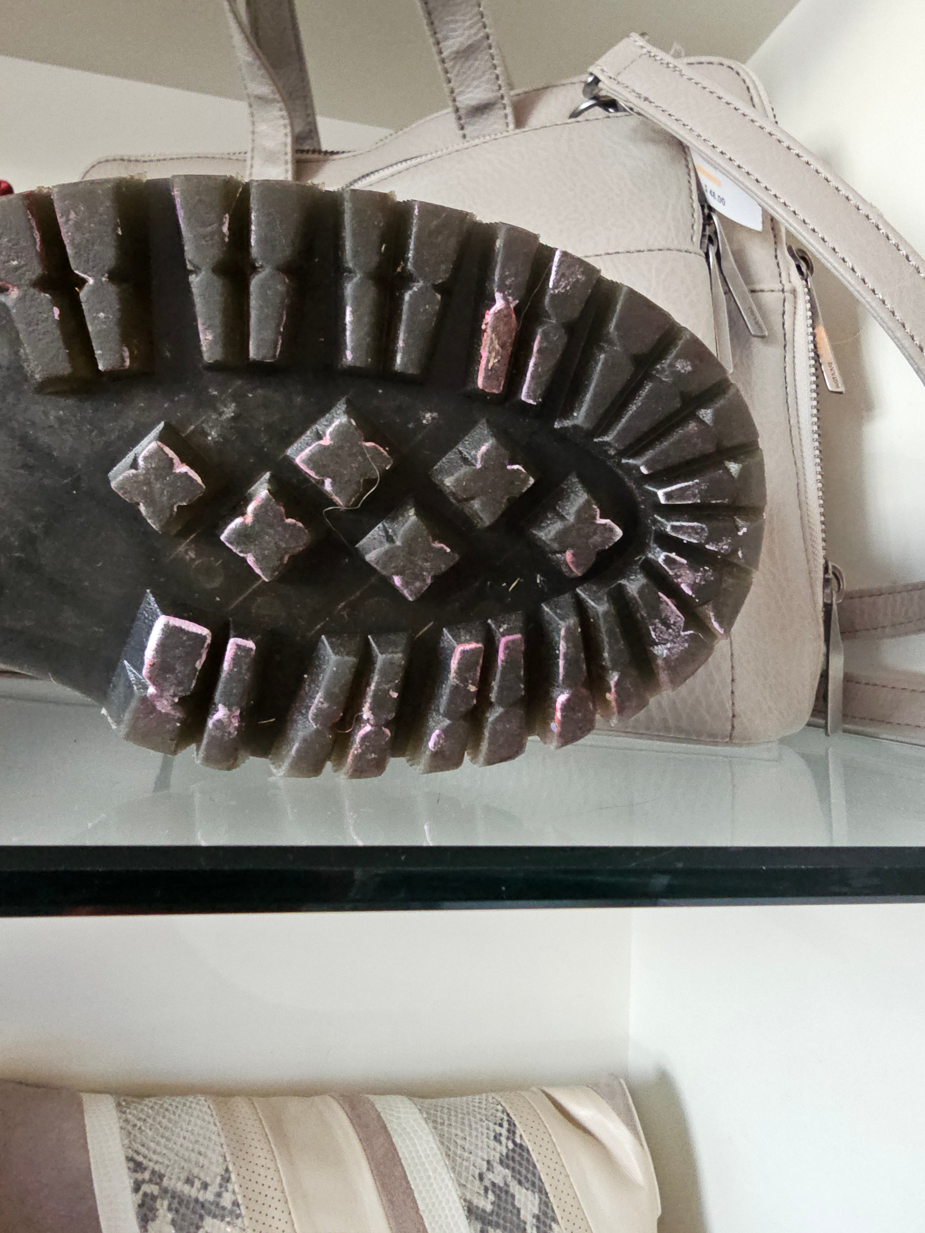 DOC Martins 3/4 platform boots black