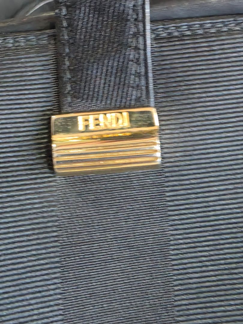 BLACK PEQUIN VINTAGE (90S) FENDI HAND BAG
