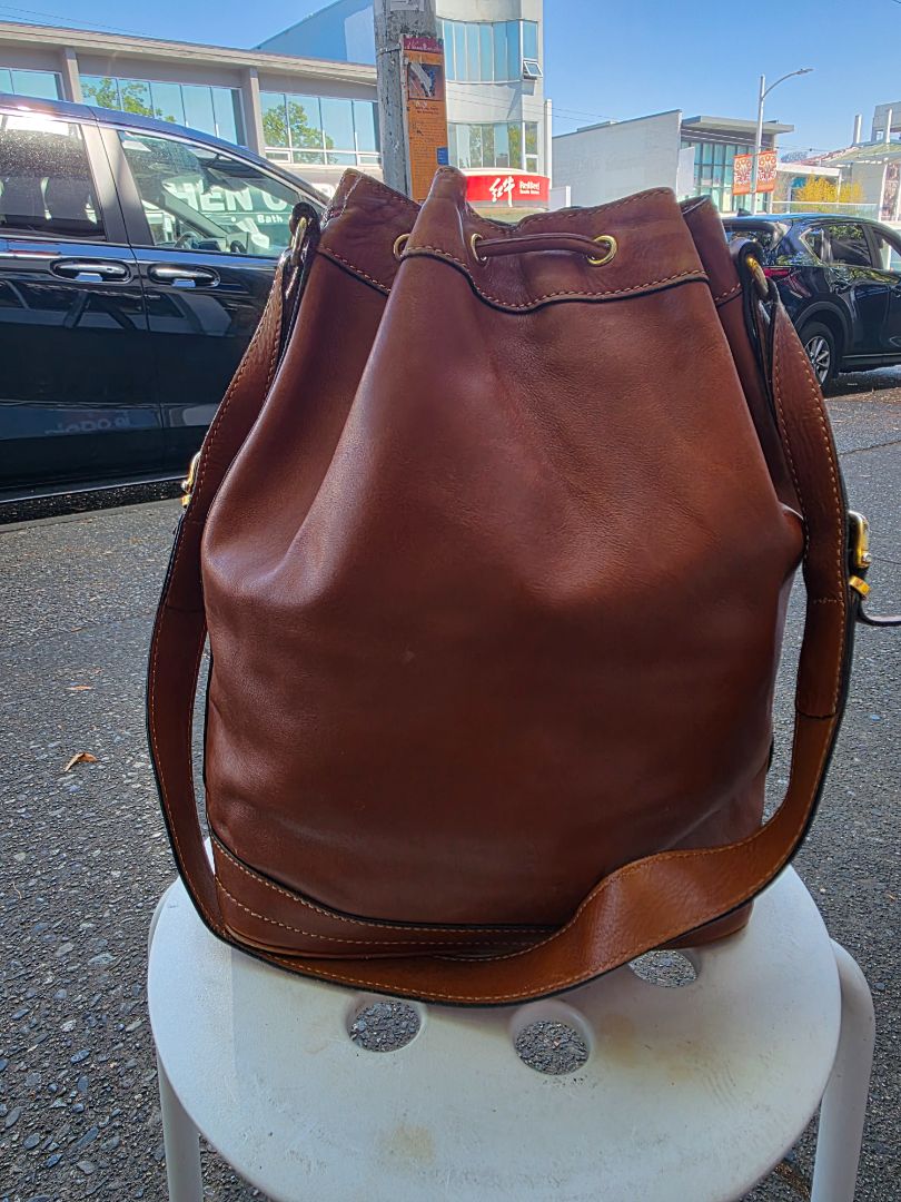 COGNAC VINTAGE  CELINE BAG (1988)