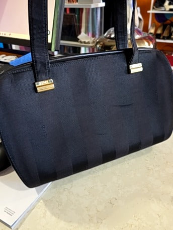 BLACK PEQUIN VINTAGE (90S) FENDI HAND BAG