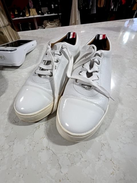 THOM BROWNE LACE-UP SNEAKERS