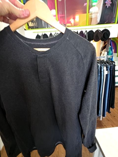 GREY ARCTERYX BUTON UP CREW NECK 'SIRRUS HENLEY'