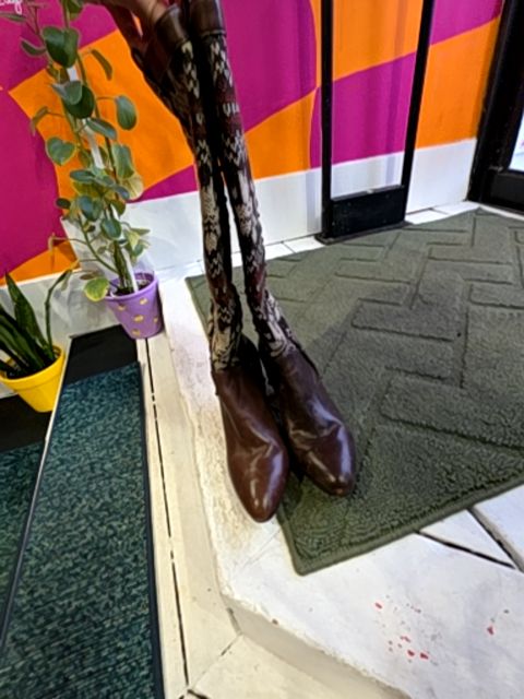 COLE HAAN BOOTS, 8