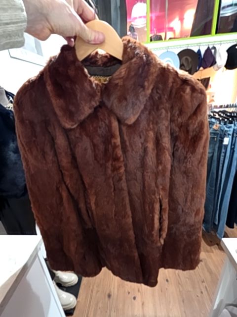 G.L. POP VINTAGE RED FOX FUR CAPE