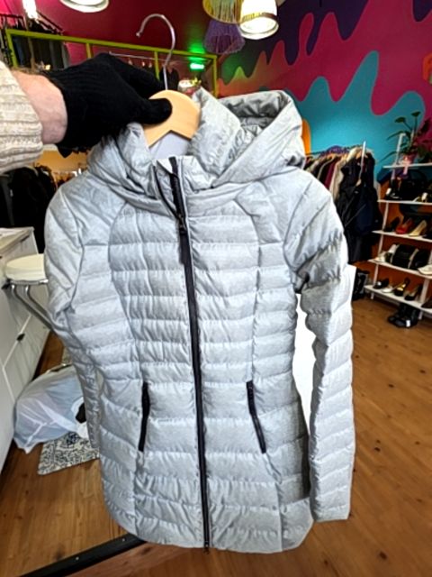 GREY LULULEMON DOWN JACKET