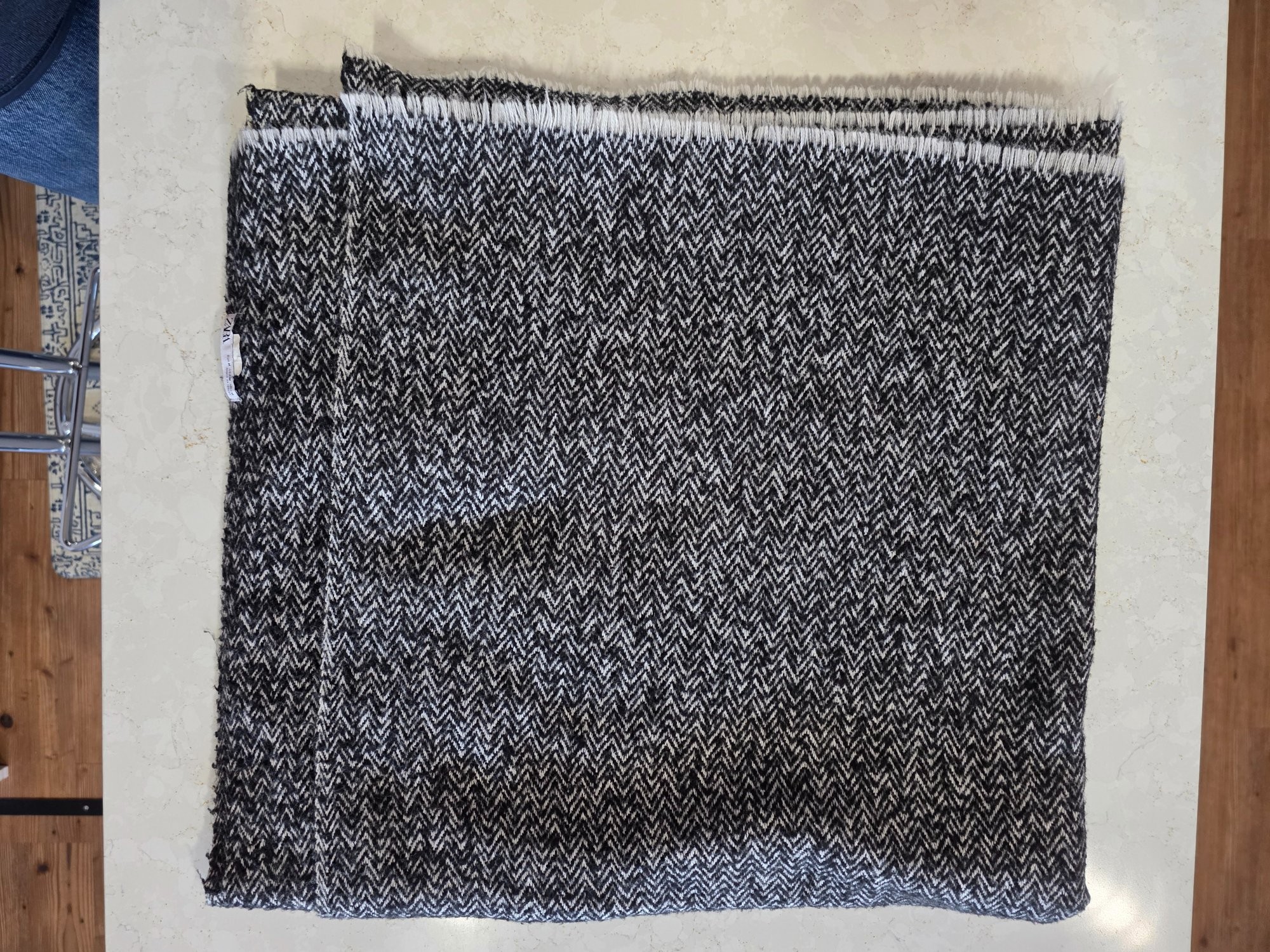 ZARA HERRINGBONE SCARF