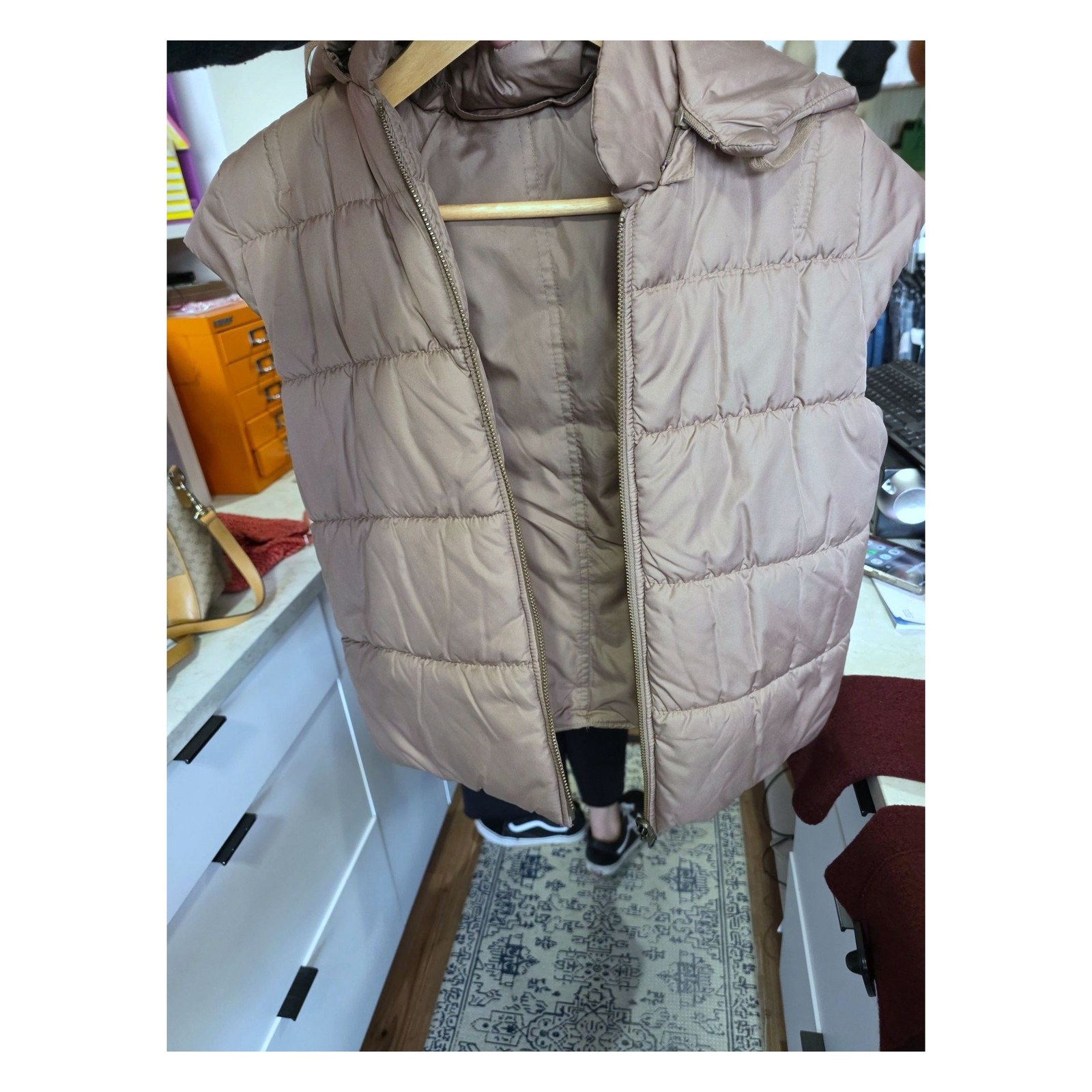 MANGO HOODED PUFFER VEST