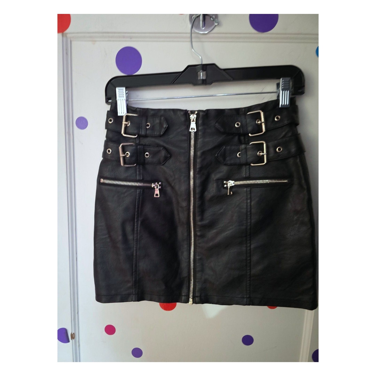 TOPSHOP FAUX LEATHER BUCKLE MINI SKIRT