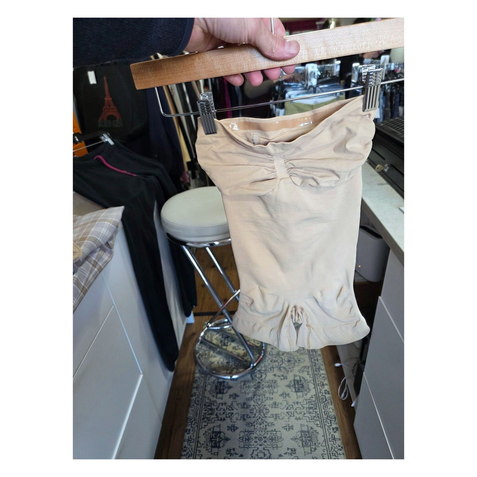 ARITZIA SEAMLESS SHAPEWEAR BODYSUIT