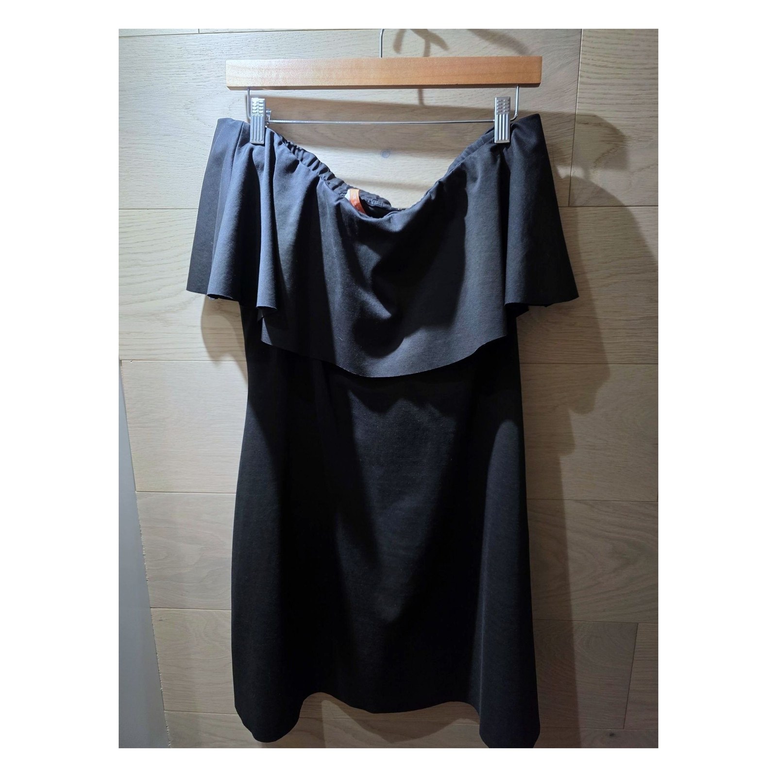 IMPERIAL OFF-SHOULDER DRESS
