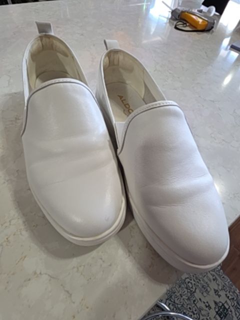 ALDO LEATHER SLIP ONS, WHITE
