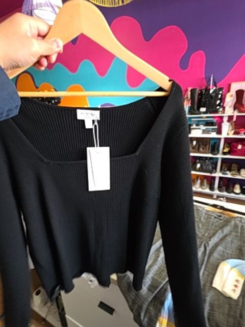 HUDSON RIBBED LONG SLEEVE BLACK BNWT