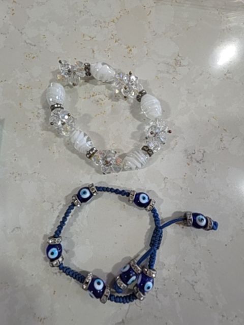 set of 2 braceletsWHITE BEADED BTQ BRACELET & 3rd eye