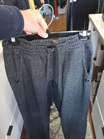 GREY CHAMPS JOGGERS, L