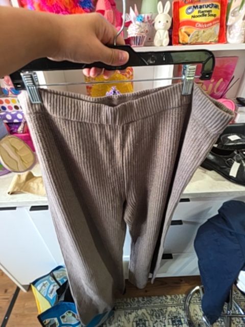 TAUPE GAP RIBBED KNIT SWEATER PANTS