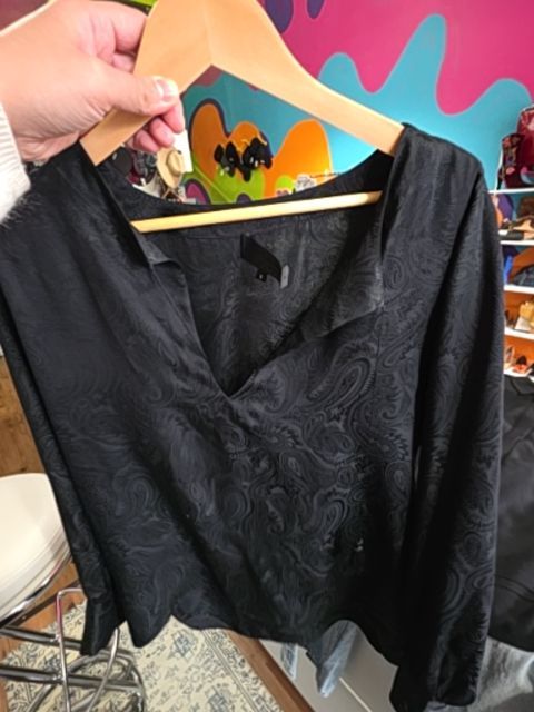 NILI LOTAN SILK SHIRT, BLACK