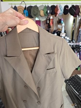 BEIGE LIVESSO SHORT SLEEVE BLAZER