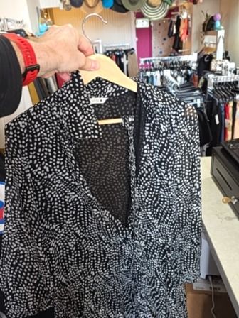 BLACK/WHITE ZARA DRESS