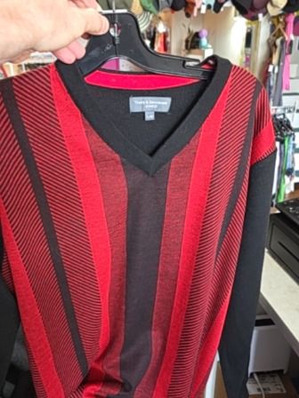 BLACK/RED VROOM & DREESMAN SWEATER