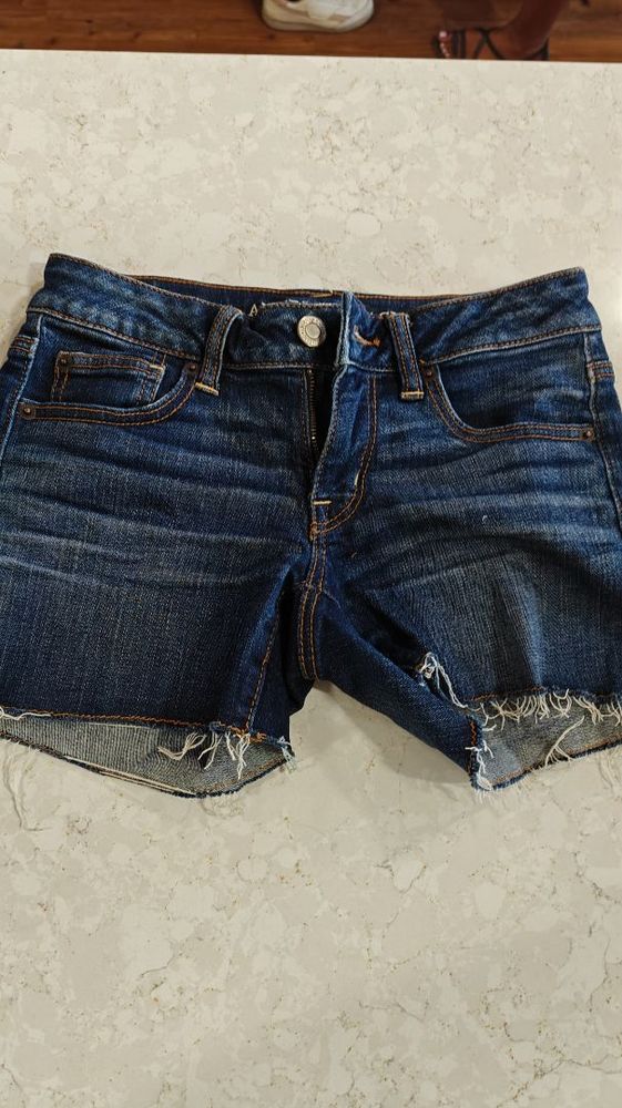 BLUE AMERICAN EAGLE SHORTS
