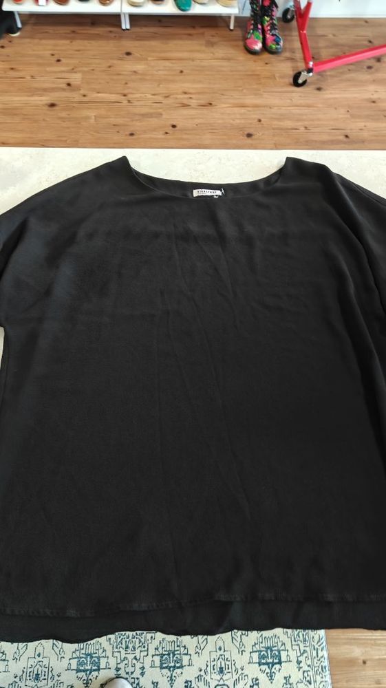 BLACK REITMANS TOP