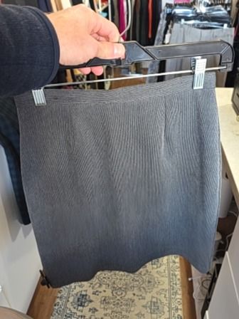 GREY BCBG MAXAZRIA TEXTURED SKIRT