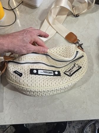 CREAM BTQ UTILITY BAG