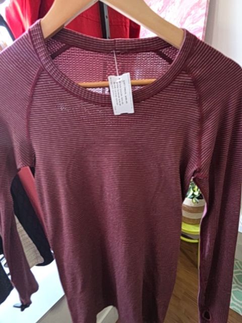 MAGENTA/BERRY LULULEMON SWIFTLY TECH LONG SLEEVE TOP