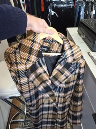 PLAID ONLY COAT
