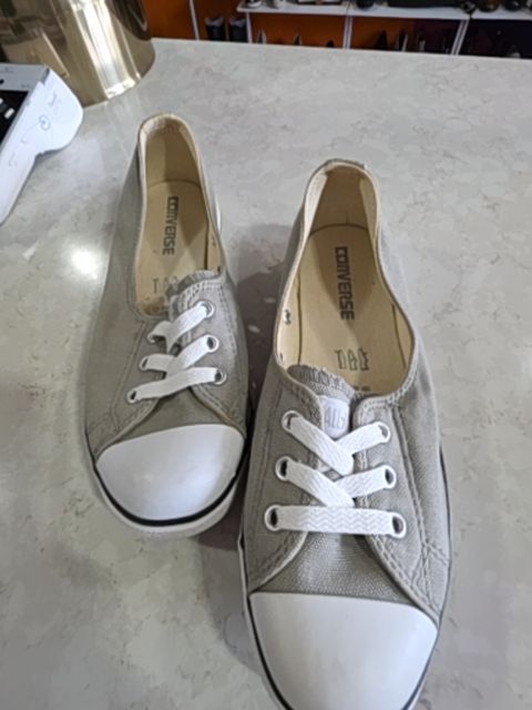 Grey Converse Runners, 7