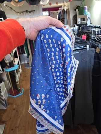 BLUE BTQ SCARF