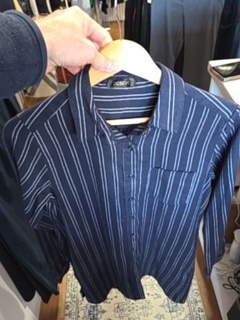NAVY AND WHITE PINSTRIPE DOSCH SHIRT