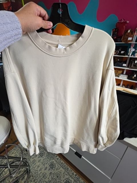 LULULEMON SWEATSHIRT CREAM