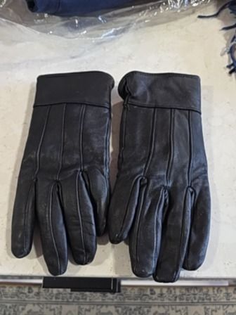 BTQ BLACK LEATHER DRIVING  GLOVES