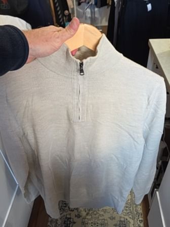 BEIGE BANANA REPUBLIC MERINO WOOL QUARTER ZIP SWEATER