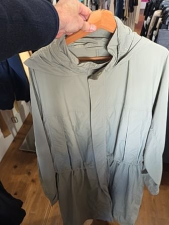 SAGE UNIQLO TRENCH COAT