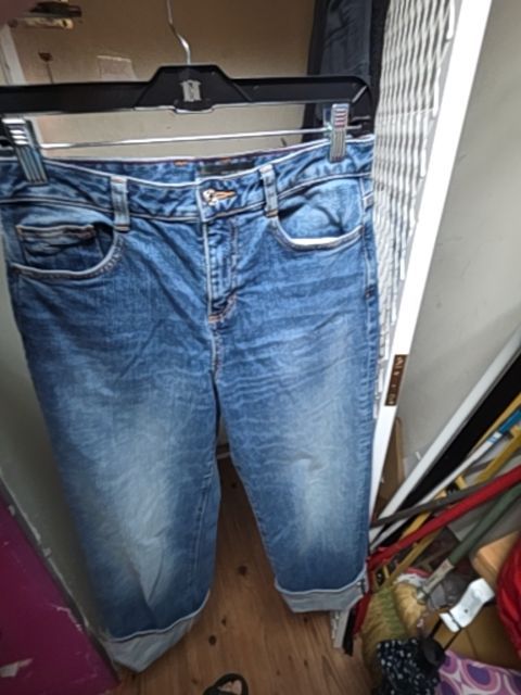 Zara jeans straight faded knees
