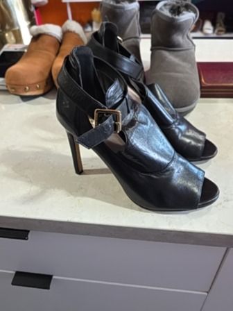 BLACK VINCE CAMUTO WOMEN'S SHOES