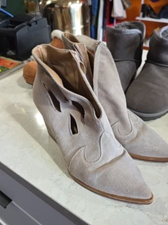 BEIGE SPAZIOMODA BOLOGNA BOOTS