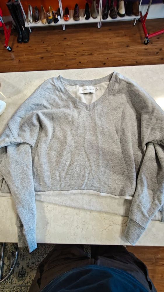 GREY CALVIN KLEIN JEANS SWEATER