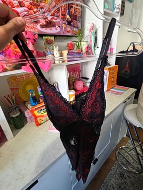 BLACK Avidlove Lacey lingerie bnwt
