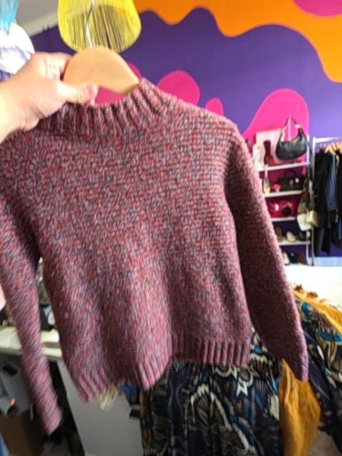 Roots Sweater, 80% wool