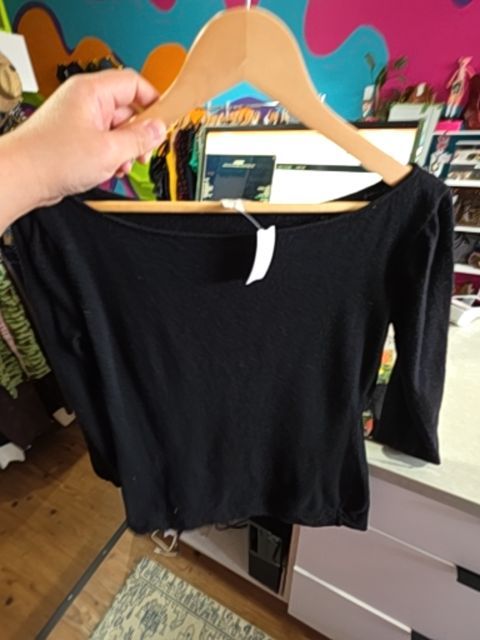 DIANE VON FURSTENBERG BLACK WOOL TOP