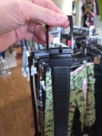 BLACK BTQ BELT WITH WOVEN PATTERN