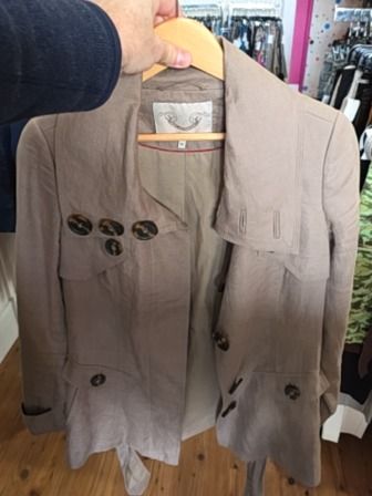 TAN RW&CO 100% LINEN SHORT TRENCH